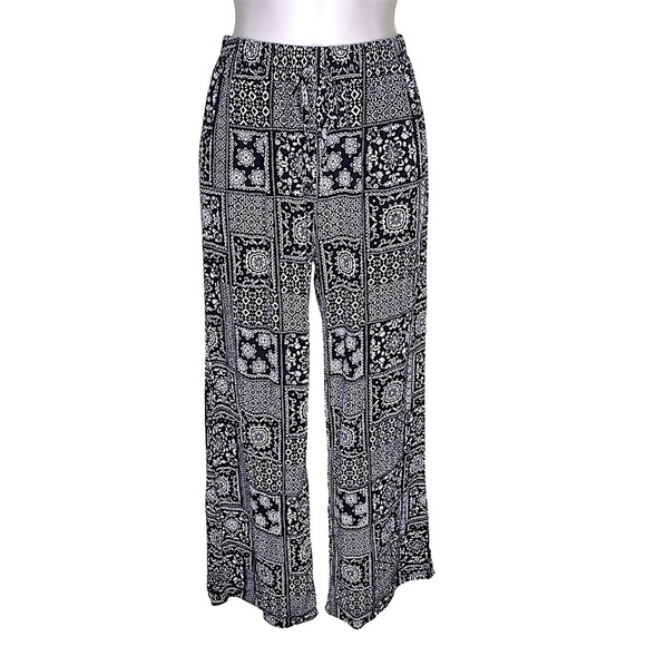 Papaya Black and White Wide Leg Floral Print Boho Pants Size S - Picture 1 of 12